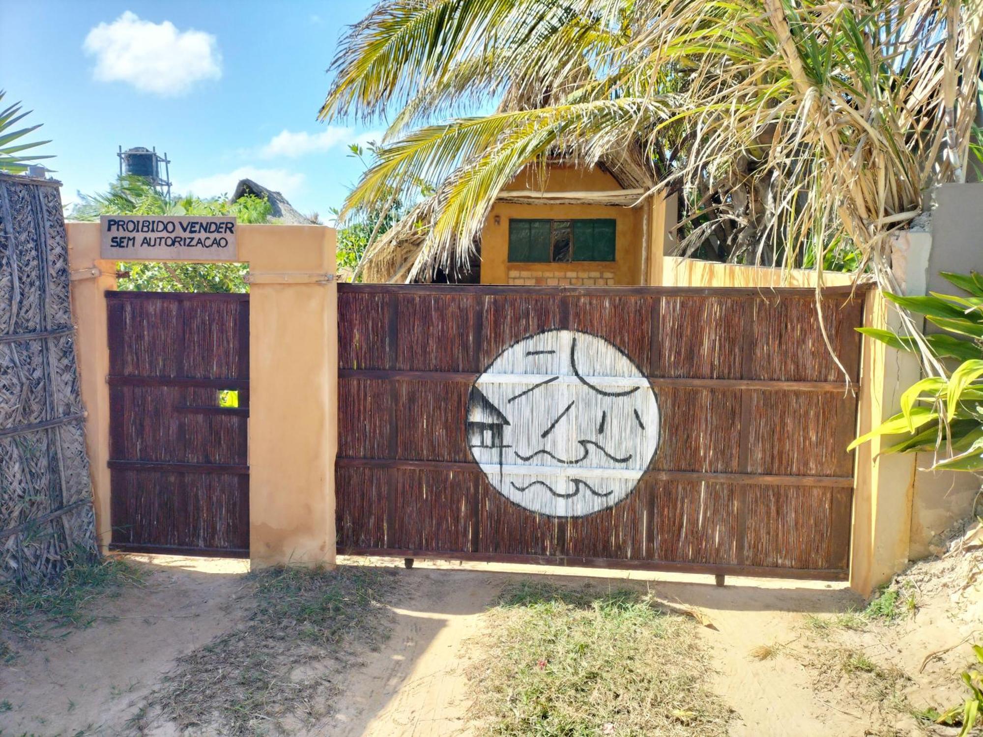 Tofinho Beach House Apartments Иньямбане Экстерьер фото